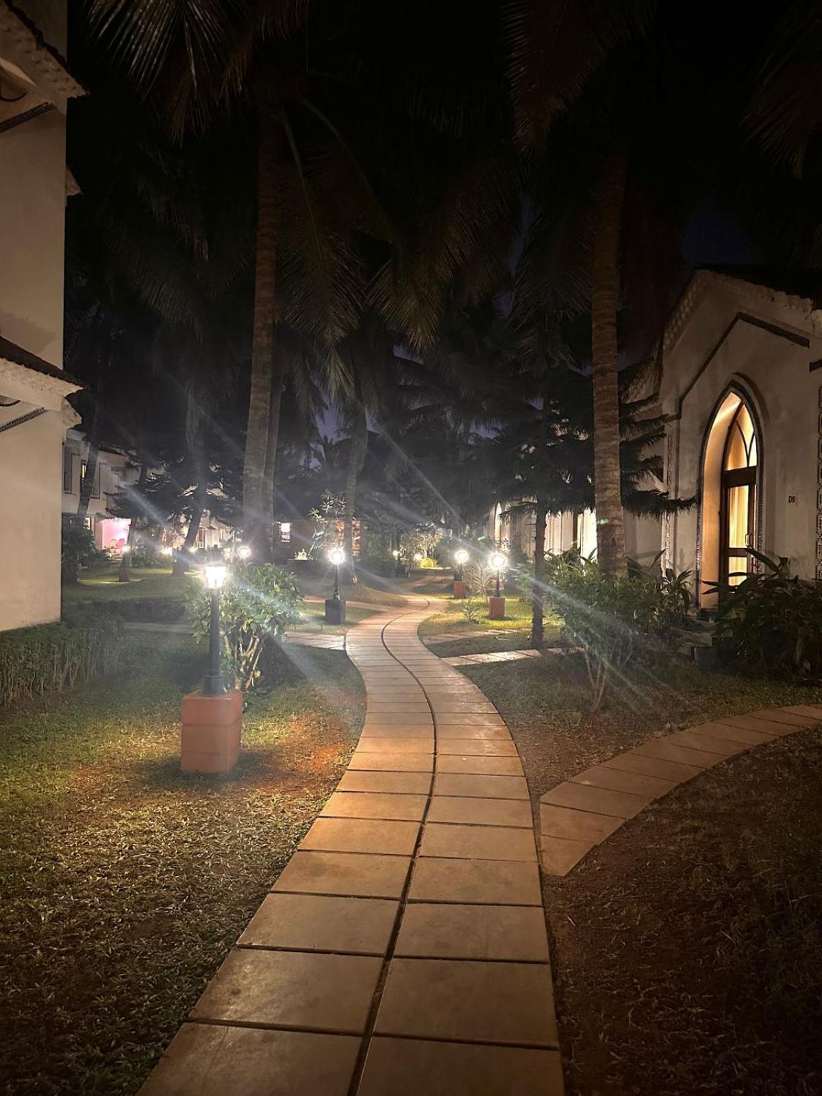 Riviera Hermitage Арпора Екстер'єр фото